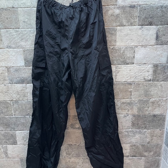 ❤️ VICTORIA SECRET PINK BLACK PARACHUTE BALLOON PANTS SIZE XS - Picture 3 of 8